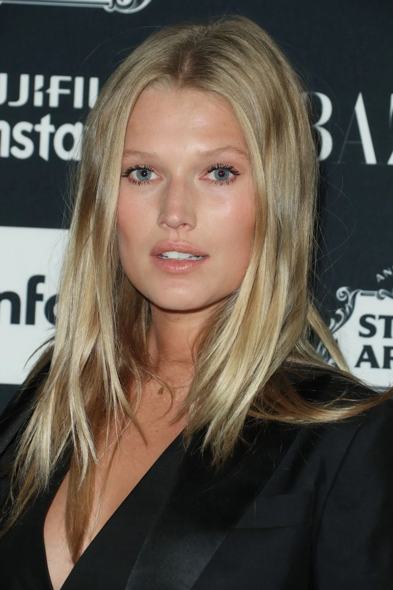 صورة Toni Garrn